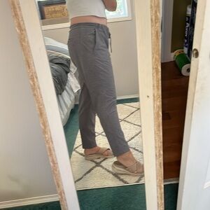 Lululemon joggers. Great condition